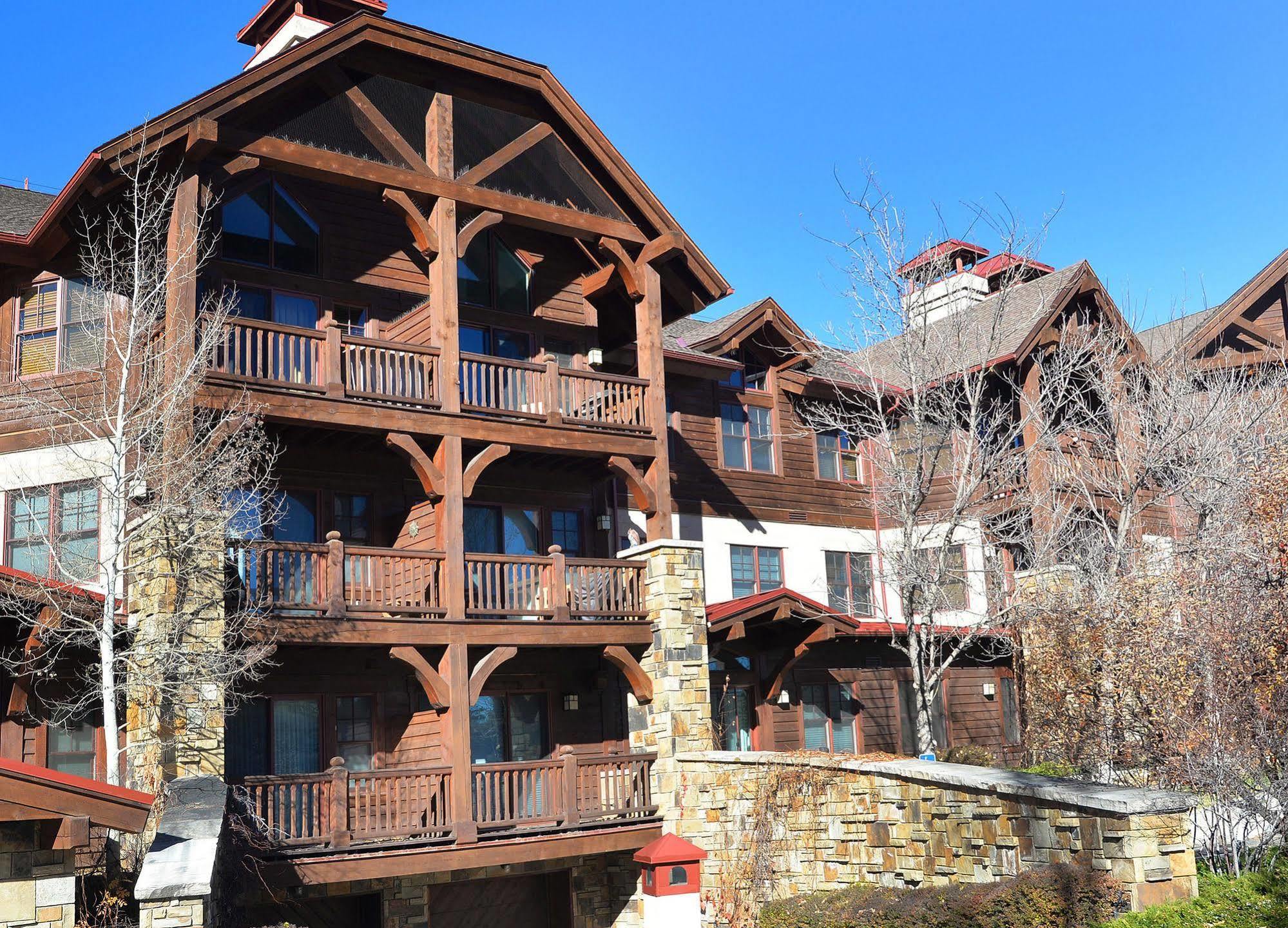 Lodge At Brookside Avon Village Ngoại thất bức ảnh