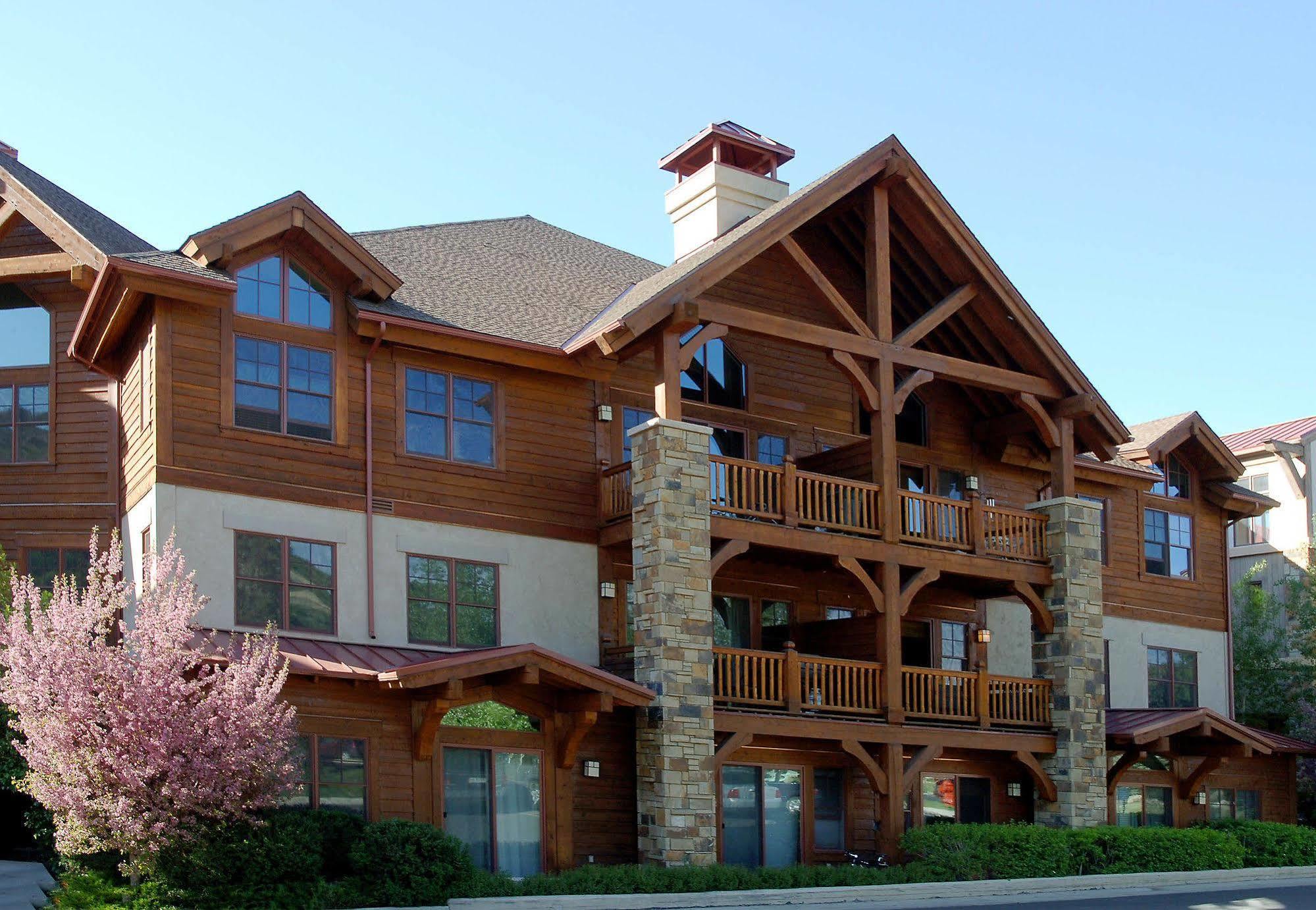 Lodge At Brookside Avon Village Ngoại thất bức ảnh