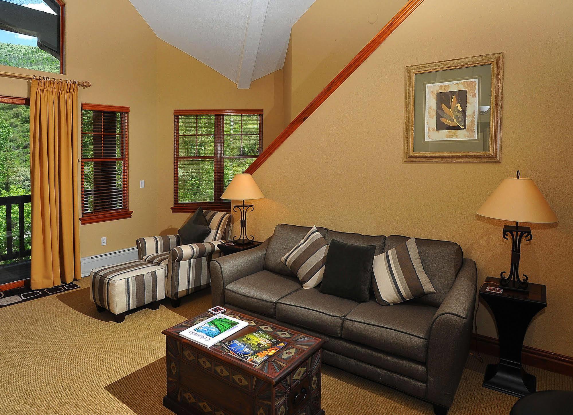 Lodge At Brookside Avon Village Ngoại thất bức ảnh
