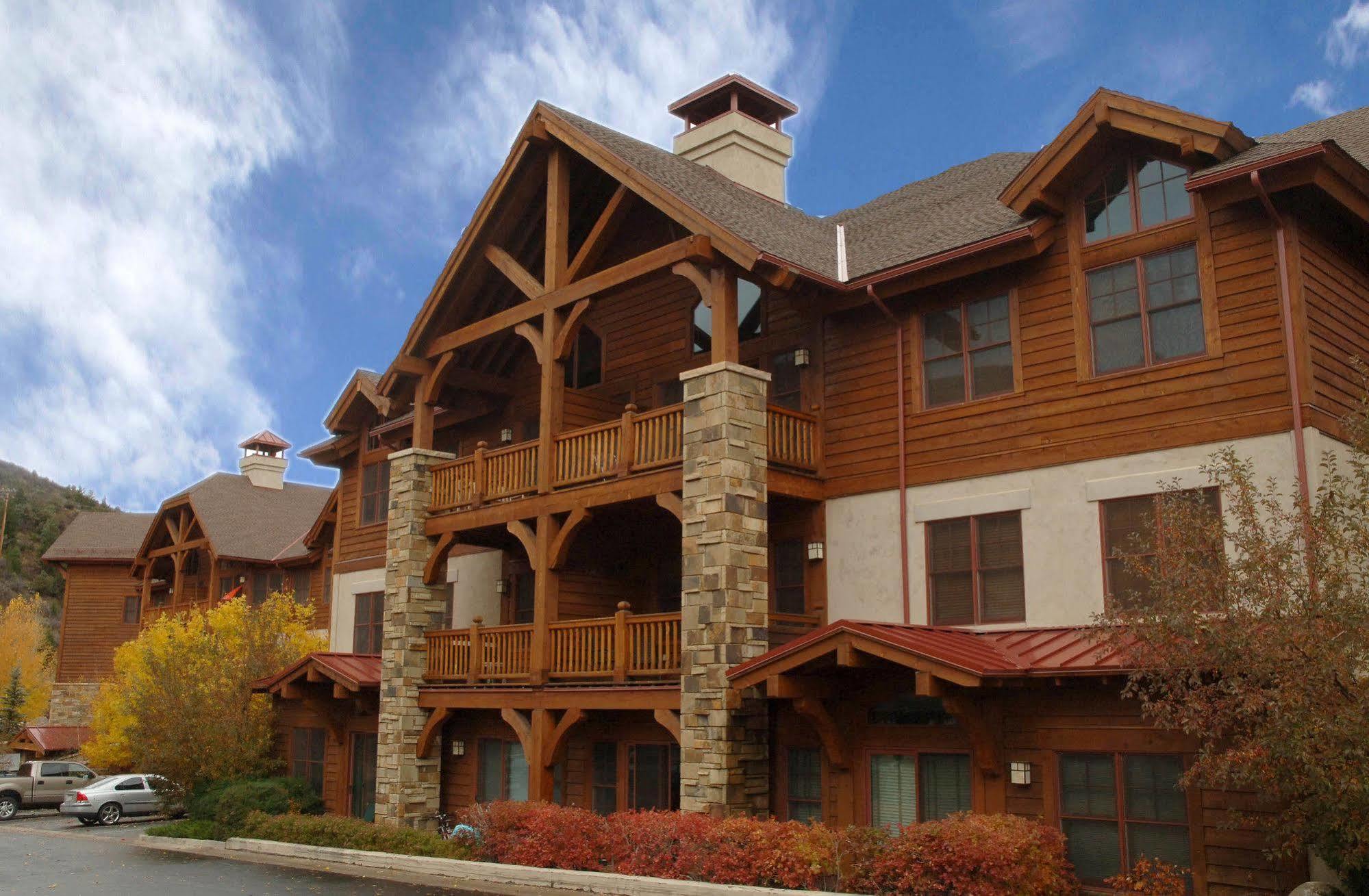 Lodge At Brookside Avon Village Ngoại thất bức ảnh